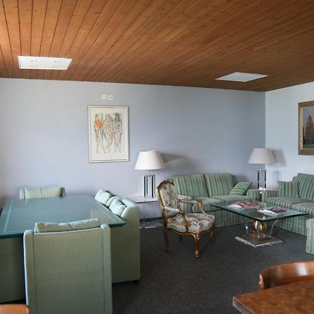 Hotel Surselva Surcuolm 외부 사진